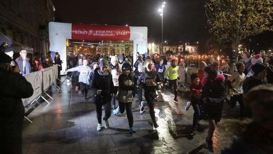 Nocna Mila Niepodległości w Lublinie (zdjęcia)