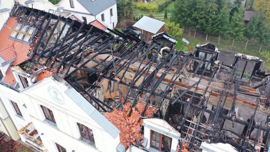 Nocny pożar w domu pielgrzyma w Kodniu. Straty są ogromne [zdjęcia]