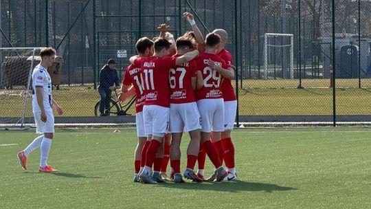 Nokaut w 25 minut. Lewart zaaplikował Tomasovii piątkę