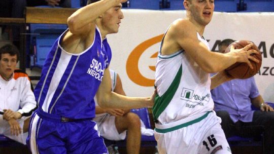 Novum Lublin – STACO Niepołomice 79:73, świetny mecz Karolaka i Ciechocińskiego