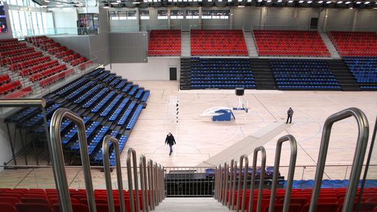 Nowa hala sportowa w Puławach zrobi wrażenie na kibicach. Tak wygląda w środku