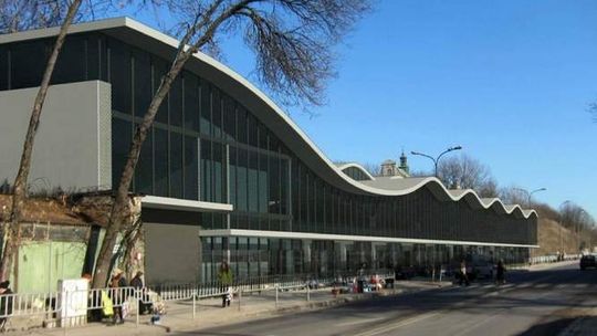 Nowa hala targowa przy Ruskiej? Radni poparli spółkę z kupcami