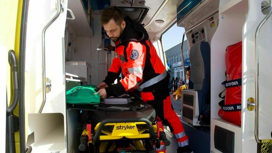 Nowa i droga karetka dla lubelskiego szpitala 