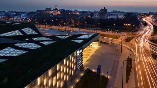 Nowa restauracja w Tarasach Zamkowych. Piłkarz i trenerzy na otwarciu