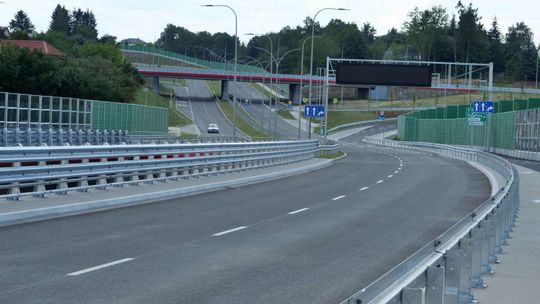 Nowa trasa już przejezdna. Jej nazwie sprzeciwiał się PiS [wideo]