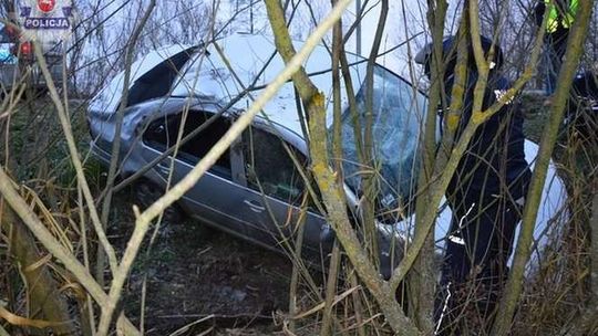 Nowa Wieś: 22-latka wjechała do rowu, 4 osoby w szpitalu