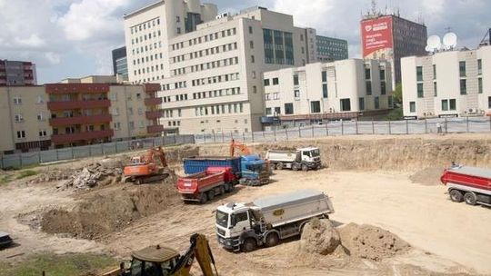 Nowe biura i apartamenty przy ul. Zana. 47-metrowy budynek przy al. Racławickich