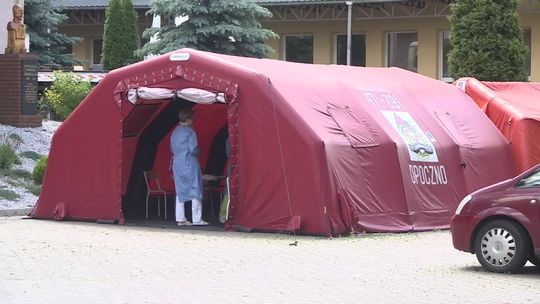 Nowe ognisko koronawirusa po weselu. Bawiło się 130 osób, 11 już chorych