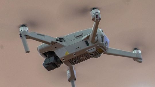 Nowe ograniczenia w ruchu lotniczym na wschodzie Polski. Dotyczy to m.in. dronów 