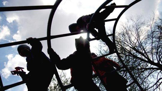 Nowe place zabaw i boiska w gm. Kazimierz Dolny