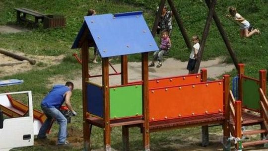Nowe place zabaw powstaną przy szkołach w Lublinie