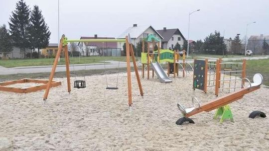 Nowe place zabaw we Włodawie