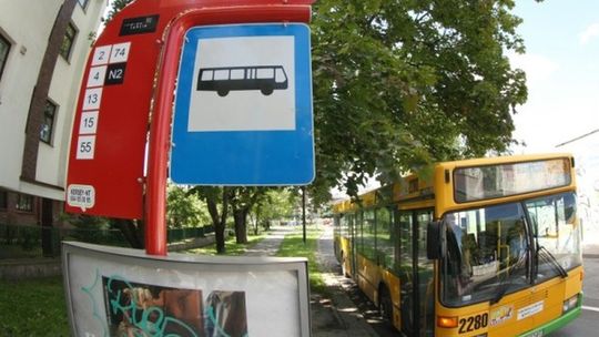 Nowe zatoki autobusowe. Koniec z blokowaniem jezdni