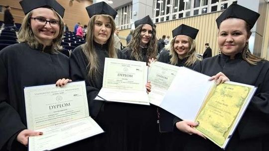 Nowi doktorzy i doktorzy habilitowani na UMCS [pełna lista, zdjęcia]