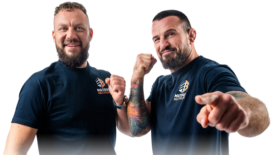 Nowoczesne gospodarstwo – dlaczego stal wypiera tradycyjne murowane budynki? Borys Mańkowski polecający hale stalowe z przedstawicielem firmy Matbud