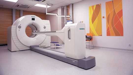 Nowoczesny sprzęt stoi bezużyteczny. A pacjenci z Zamościa muszą jeździć aż do Lublina