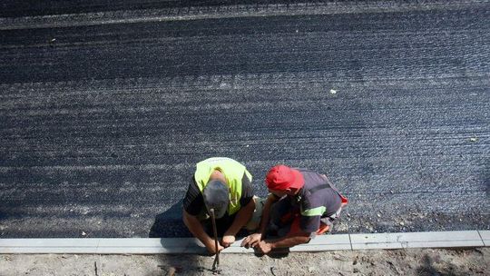 Noworoczne prezenty dla kierowców: Remonty i budowa dróg