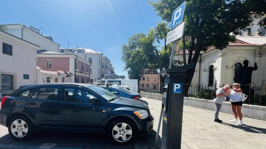 Nowość w strefie płatnego parkowania. Można omijać biletomaty