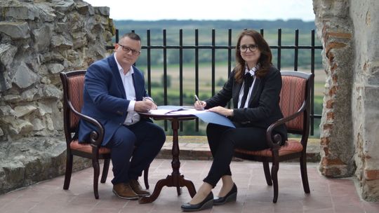 Nowości w Janowcu: bilet na inny zamek i pierwszy parkomat