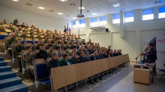 Nowości w Szkole Orląt. Poćwiczą niszczenie rakiet i dronów