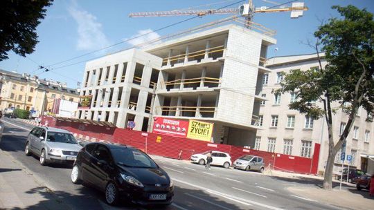 Nowy biurowiec przy ul. Lipowej będzie gotowy do końca roku