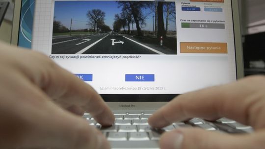 Nowy egzamin na prawo jazdy łatwy. Ale zdał tylko jeden