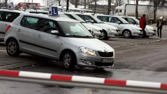 Nowy egzamin na prawo jazdy: Teoretyczna rzeź. Z sześciu osób zdała jedna