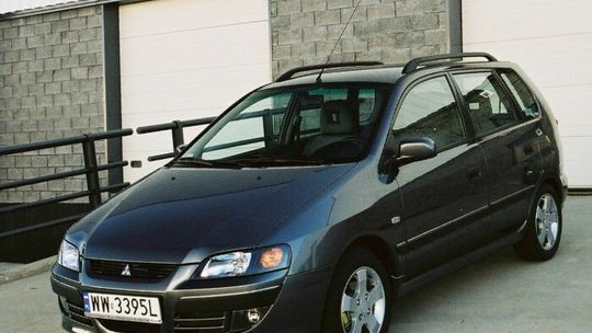 Nowy mitsubishi space star 