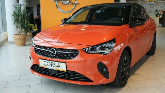 Nowy Opel Corsa. Prąd, benzyna czy diesel? [wideo, zdjęcia]