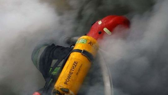 Nowy Pożóg: Ogromny pożar kurnika, w środku znajdowało się 12 tys. kurcząt