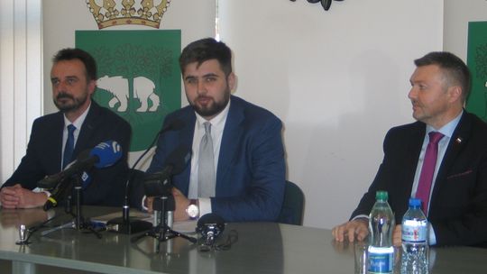 Nowy prezydent Chełma zaprezentował swoich zastępców. Kim są wiceprezydenci?