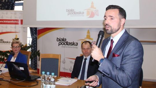 Nowy prezydent miasta obiecywał skromniejszy urząd. Kupił sobie gadżet za pieniądze podatników