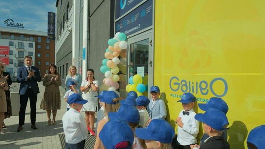 Nowy rok szkolny w nowej szkole. Na razie uczą się tu tylko pierwszaki