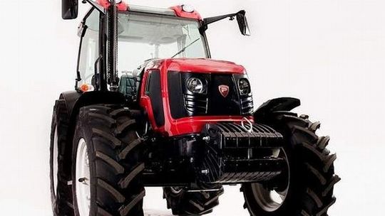 Nowy Ursus z Lublina ma kosztować 115 tys. zł. Rusza produkcja ciągników