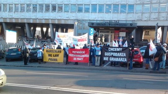 NSZZ \"Solidarność”: Pikieta w obronie związkowca (wideo)