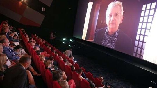 O cwanych i cwańszych. Recenzja filmu "Volta"