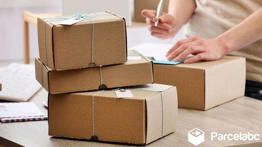 O czym należy pamiętać podczas zlecania przesyłek kurierskich?