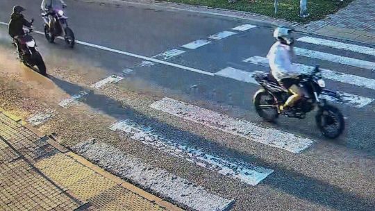 O krok od tragedii na pasach. 17-letni motocyklista ukarany za brawurę