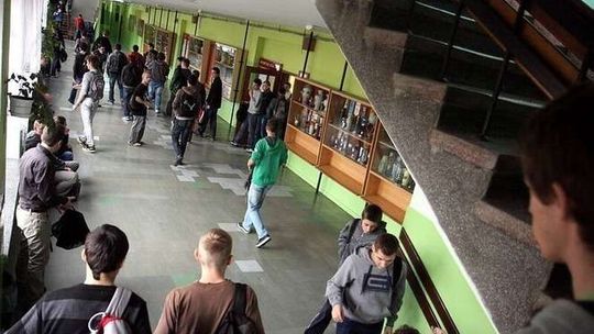 O SKOKach i moralnych aspektach antykoncepcji. Nowa podstawa programowa w liceum