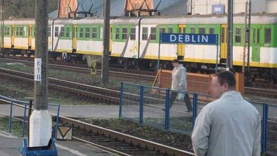O włos od zderzenia pociągów w Dęblinie. Kto zawinił?