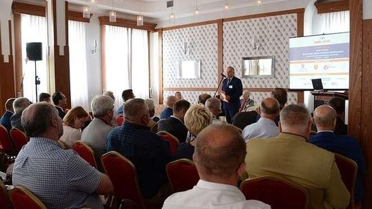 O zmianach w systemie gospodarowania odpadami. Konferencja w Kraśniku