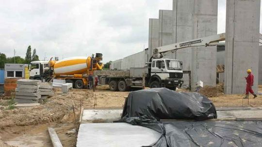 Obcokrajowcy inwestują wszędzie, tylko nie u nas