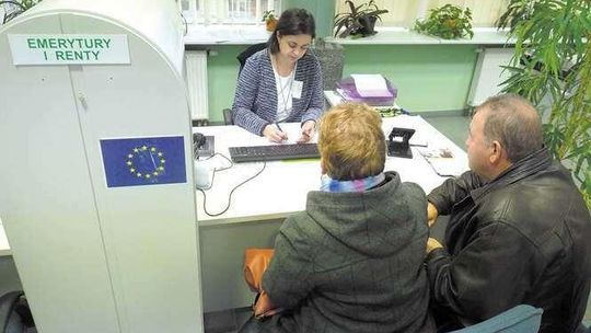 Obniżony wiek emerytalny: Już 15 tys. wniosków w Lubelskiem. Najczęściej są składane w poniedziałek