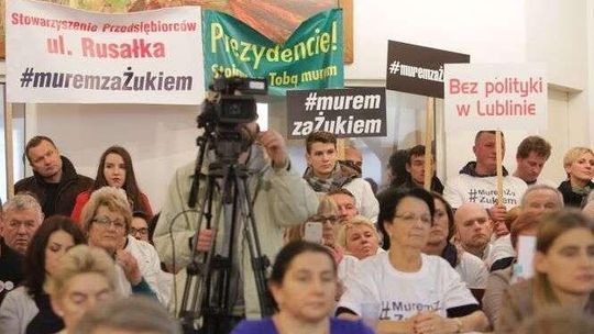 Obraźliwe okrzyki podczas sesji. Prokuratura zdecydowała, czy będzie śledztwo wobec radnych