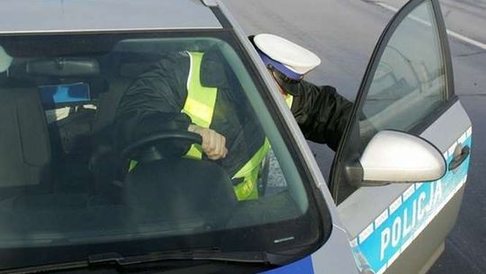 Obrowiec: Rowerzysta leżał na jezdni