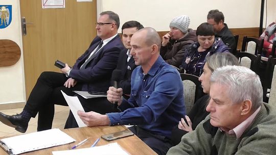 Oburzeni mieszkańcy zaskarżają decyzję wójta ws. ogromnych kurników. Pytają dlaczego o budowie dowiadują się z mediów