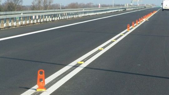 Obwodnica Kocka: Coraz mniej słupków bezpieczeństwa