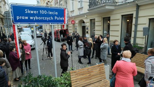 Od dzisiaj mamy w Lublinie skwer 100-lecia Praw Wyborczych Polek [zdjęcia]