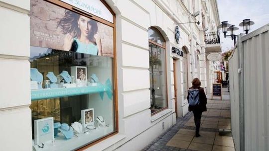 "Od kiedy postawili płot, to możemy się opalać". Teraz będą mieli tydzień przymusowego urlopu