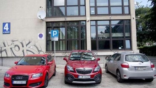 Od piątku większa Strefa Płatnego Parkowania. A białych linii nadal brakuje